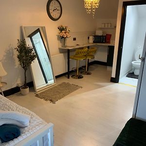 Deluxe Double Studio